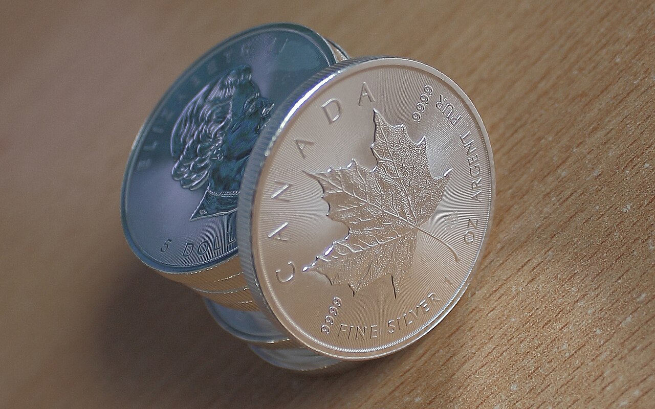 Silver Maple Leafs
